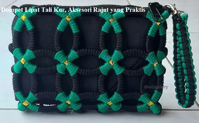 Dompet Lipat Tali Kur, Aksesori Rajut yang Praktis
